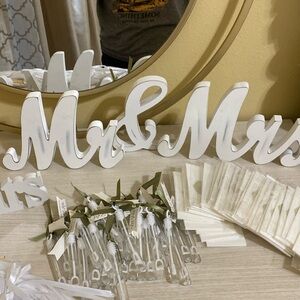 Wedding bundle-30 of ea Mr&Mrs bubbles, tissues, 22 wedding wands Lg & Sm letter